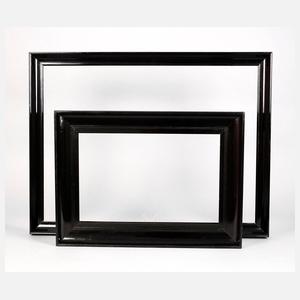 Zwei schwarze Lackleisten um 1910