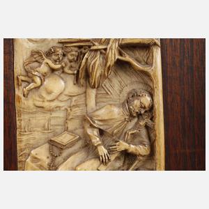 Figürliche Elfenbeinschnitzerei