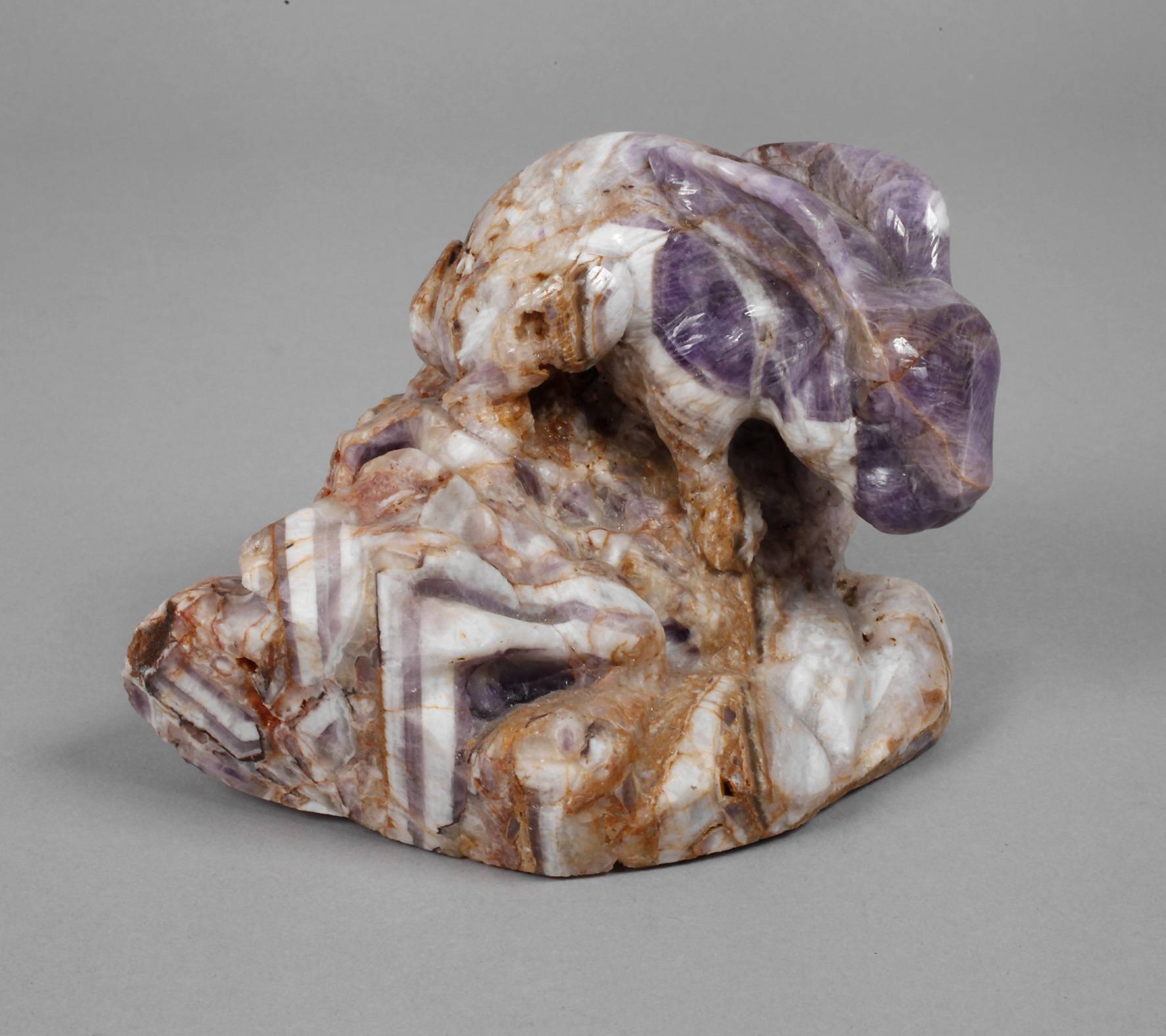 Figürliche Steinschnitzerei