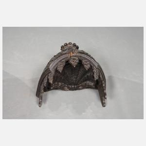 Große geschnitzte Heiligenplastik