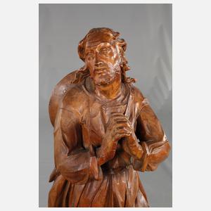 Große figürliche Schnitzerei