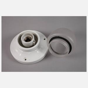 Drei kleine Deckenlampen