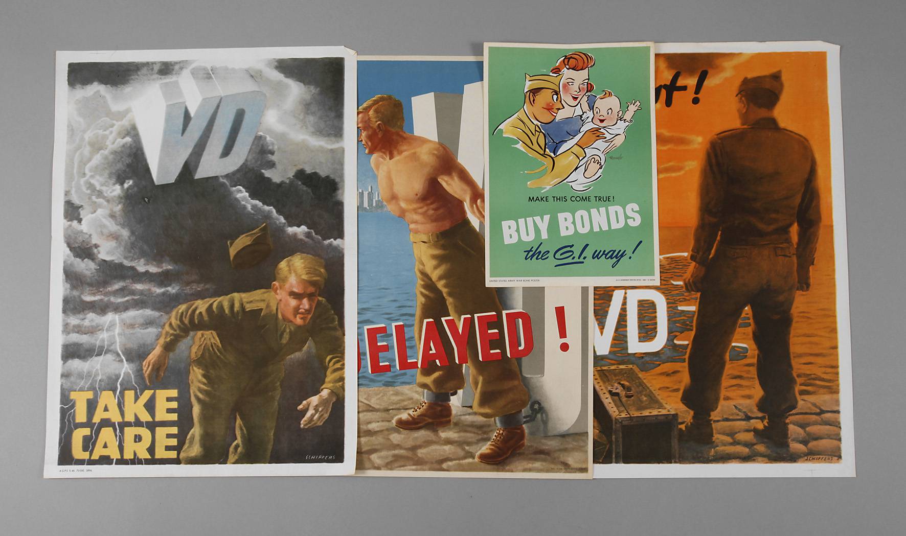 Vier Propagandaplakate