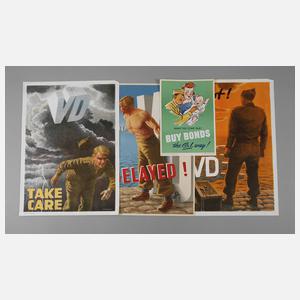 Vier Propagandaplakate