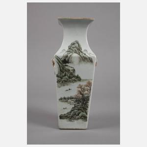 Vase China