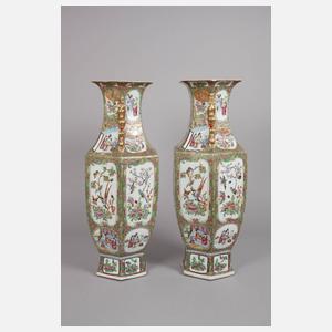 Paar Bodenvasen Famille rose