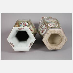 Paar Bodenvasen Famille rose