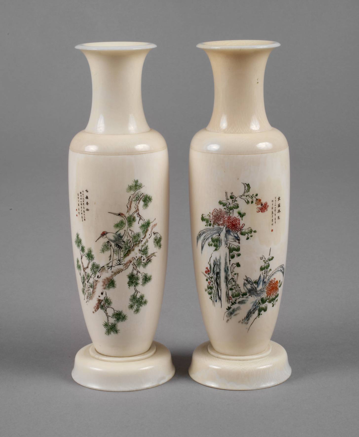 Paar Miniaturvasen Elfenbein