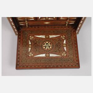 Persisches Kabinettschränkchen