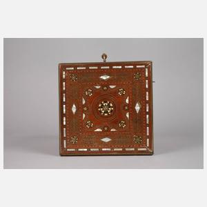 Persisches Kabinettschränkchen