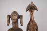 Zwei Schutzfiguren der Mumuye