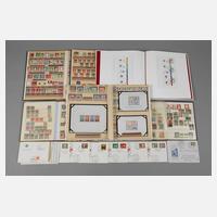 Buntes Konvolut Briefmarken111