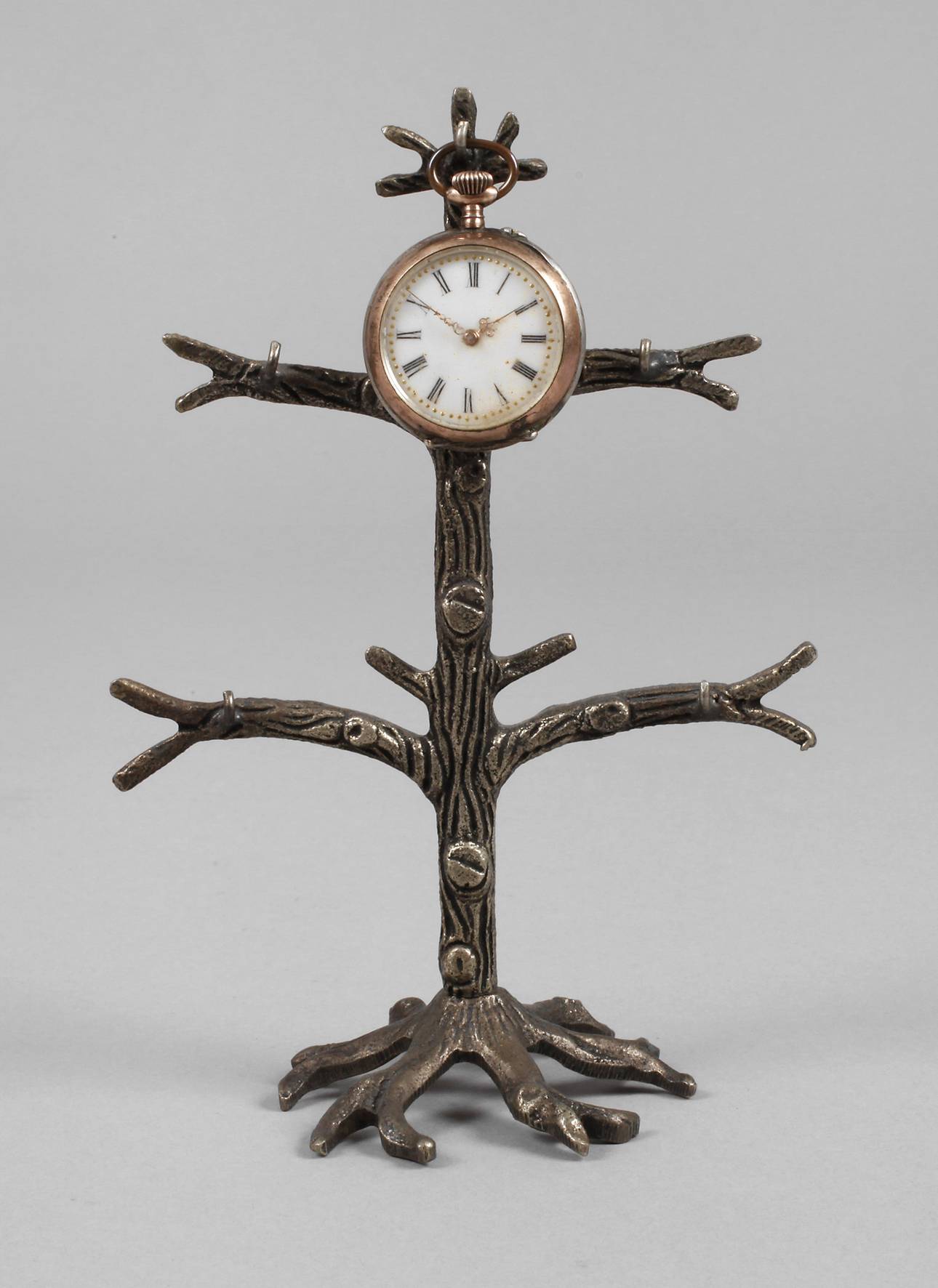 Uhrenständer in Baumform