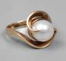 Damenring mit Perle