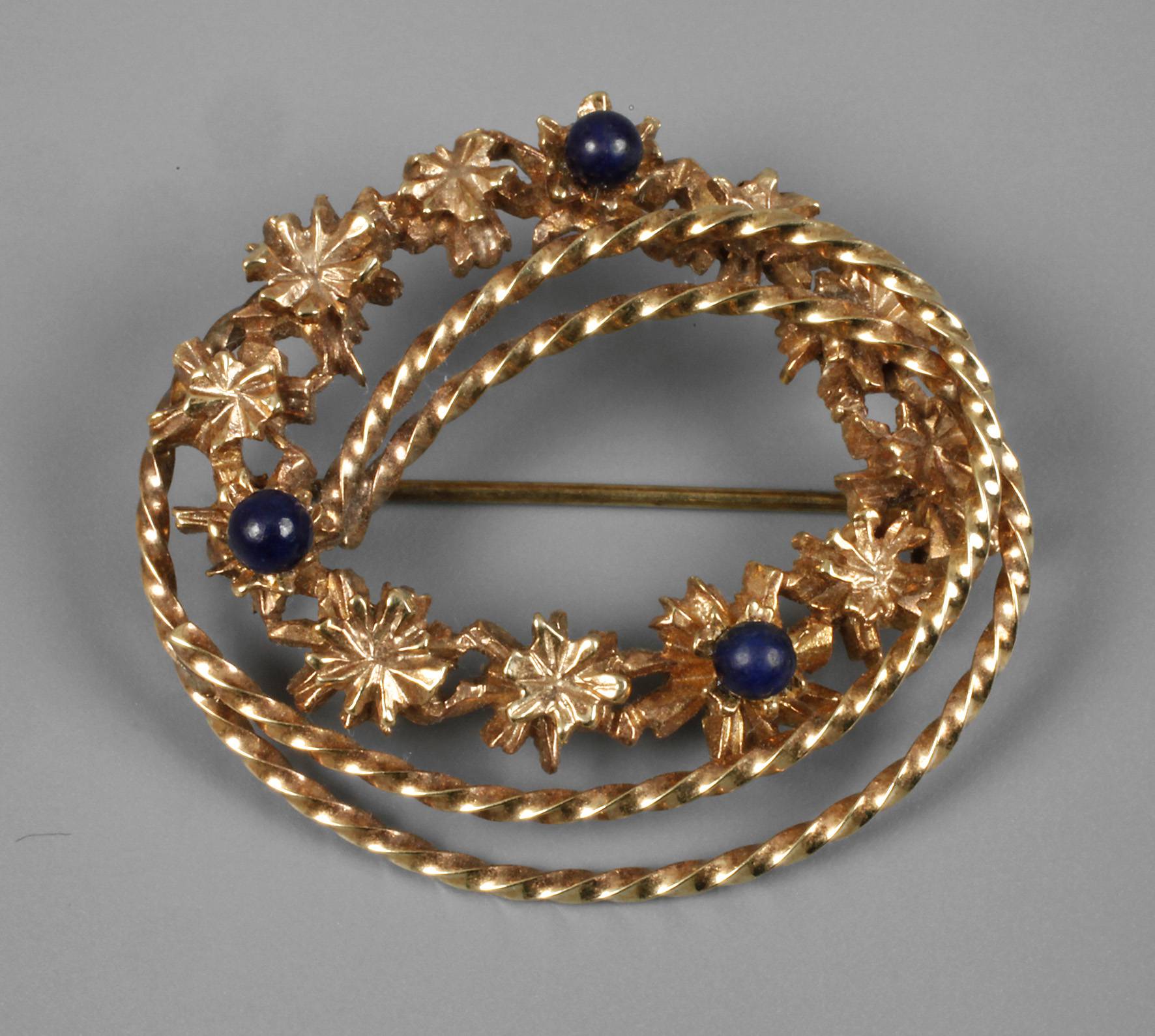 Brosche mit Lapislazuliperlen