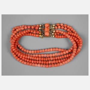 Korallenarmband