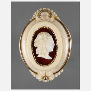 Feine Elfenbeinbrosche