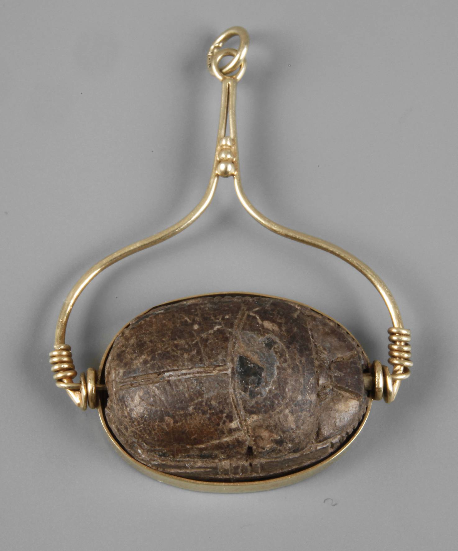 Anhänger mit Skarabäusgravur