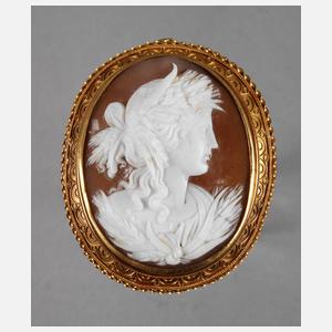 Brosche mit Muschelkamee