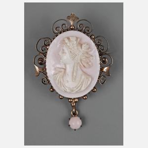 Brosche mit Muschelkamee
