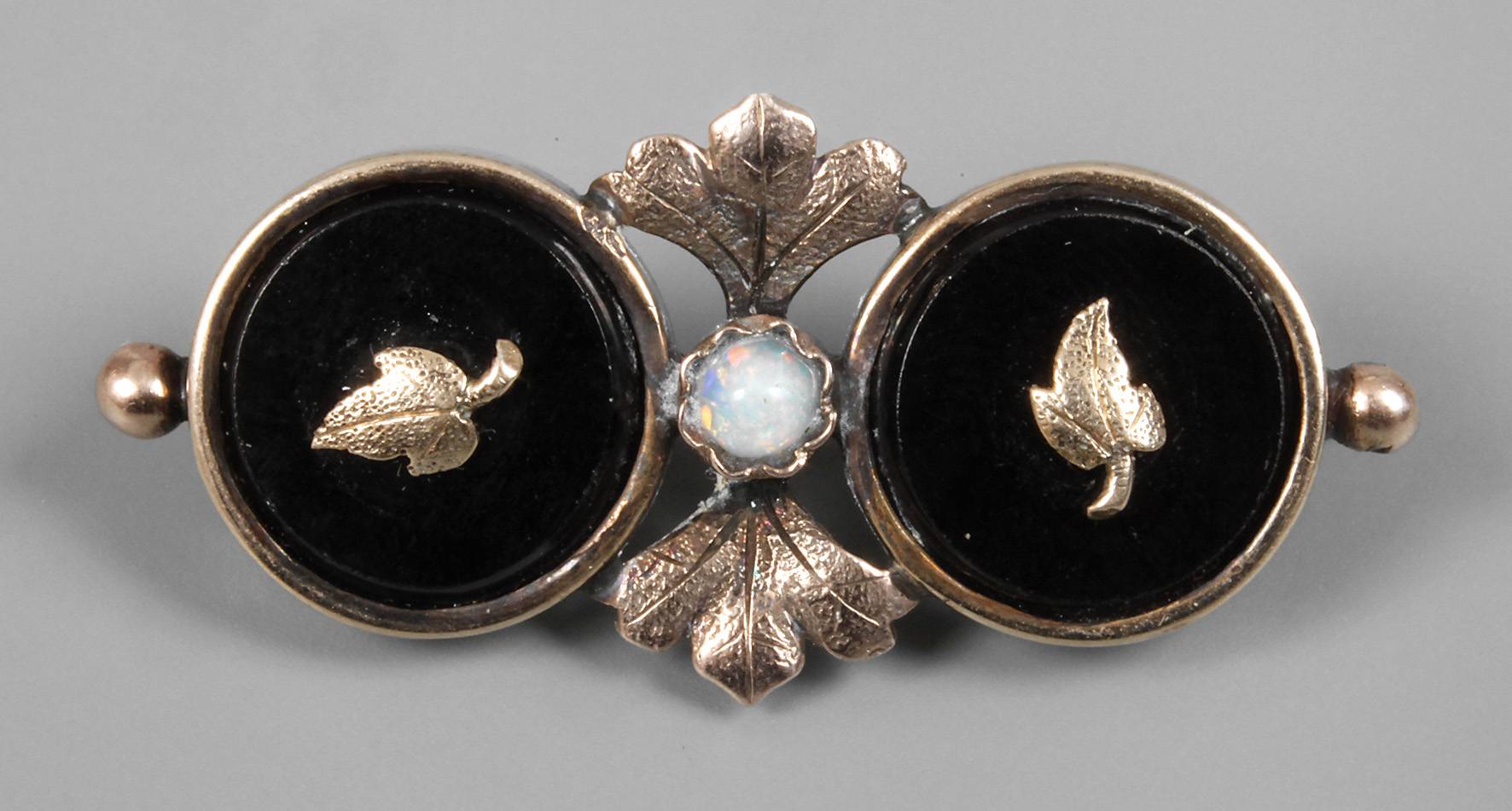 Kleine Historismusbrosche