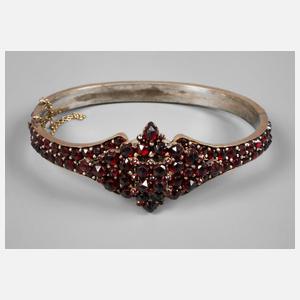 Armreif mit Granatbesatz