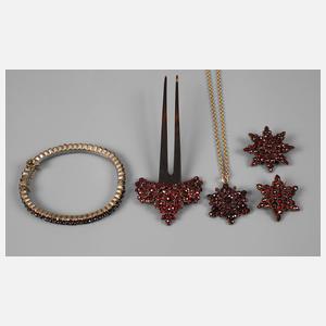 Sammlung Granatschmuck