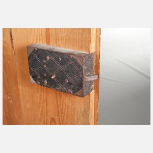 Vogtländischer Bauernschrank