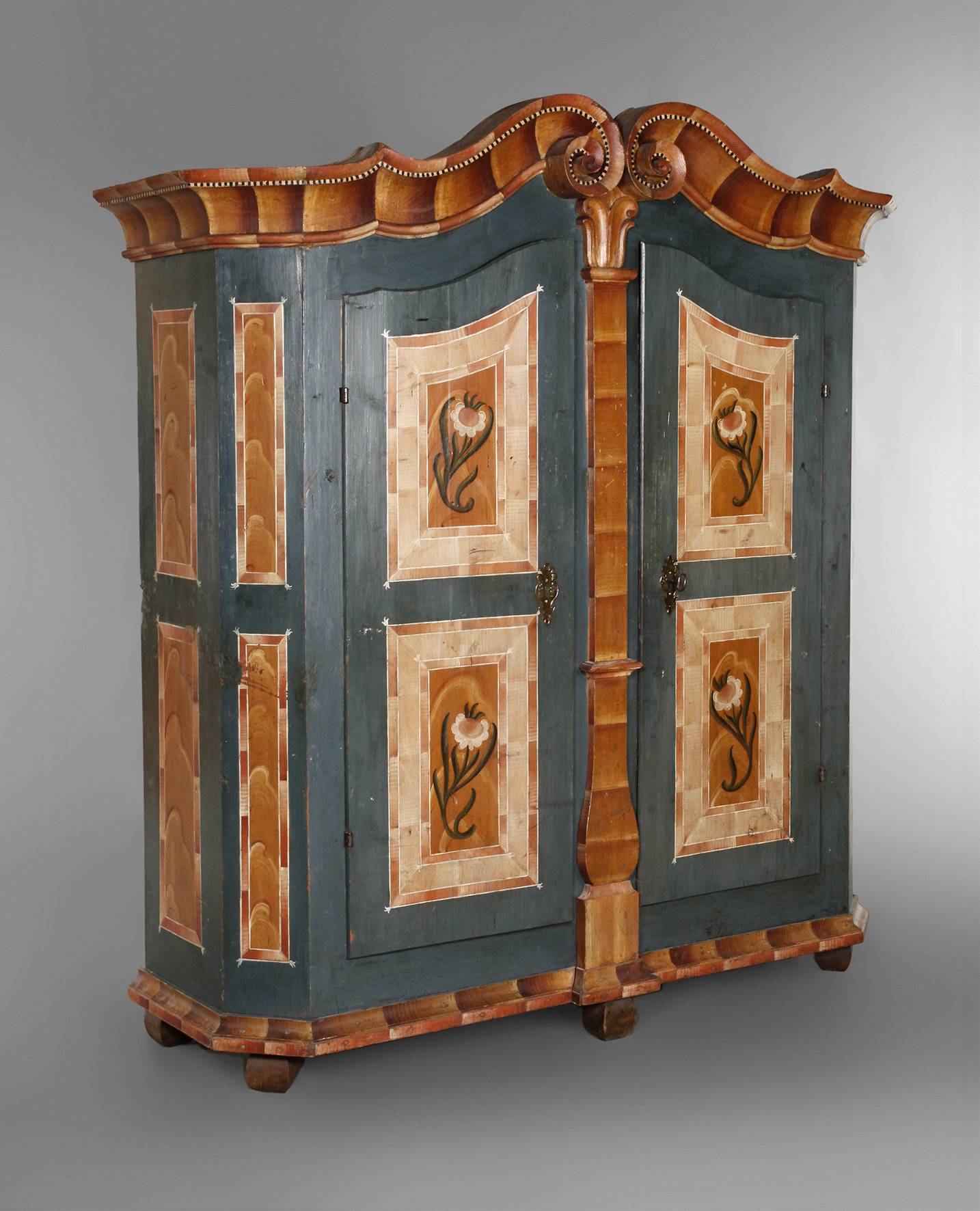 Vogtländischer Bauernschrank