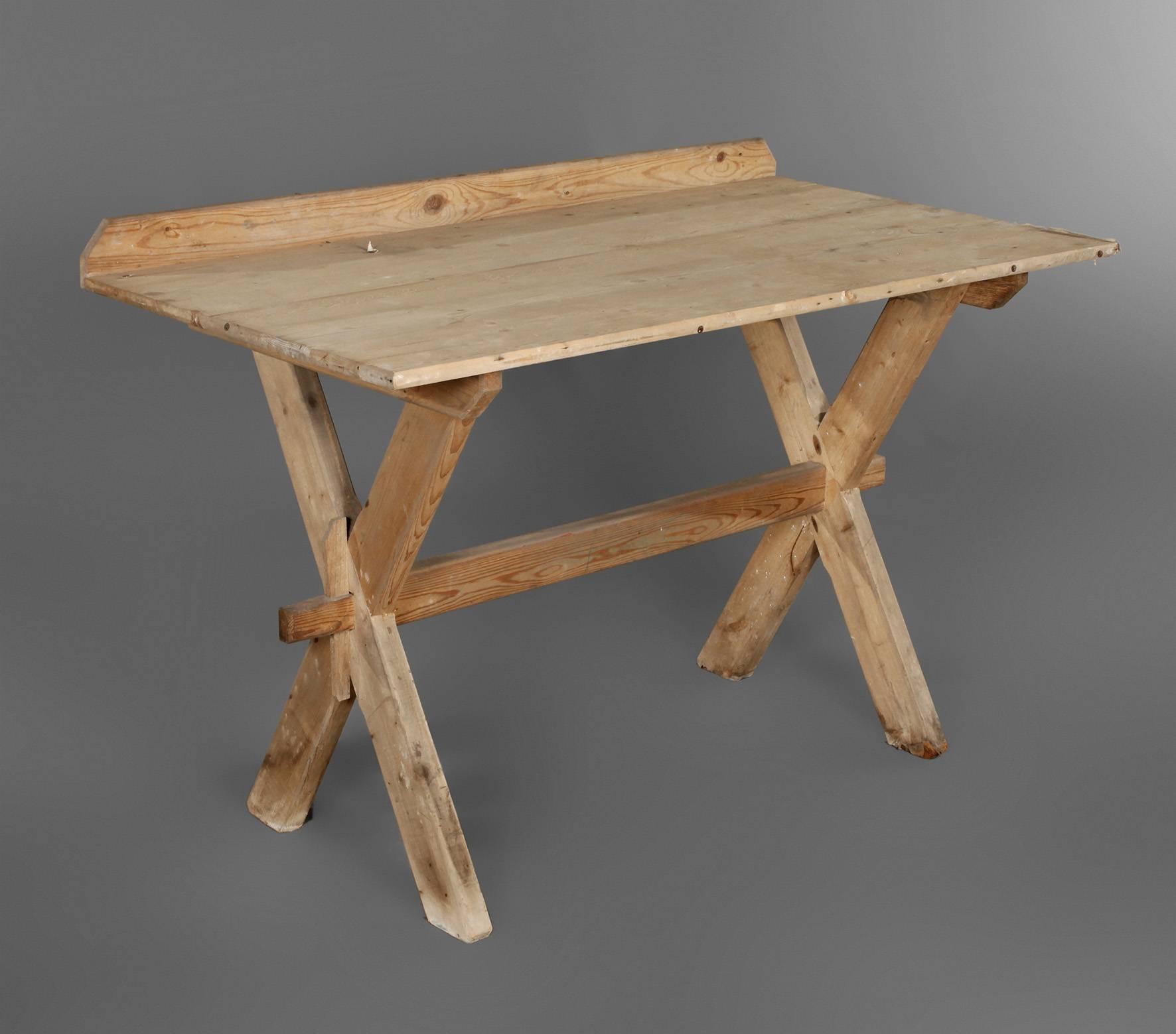 Bäuerlicher Arbeitstisch