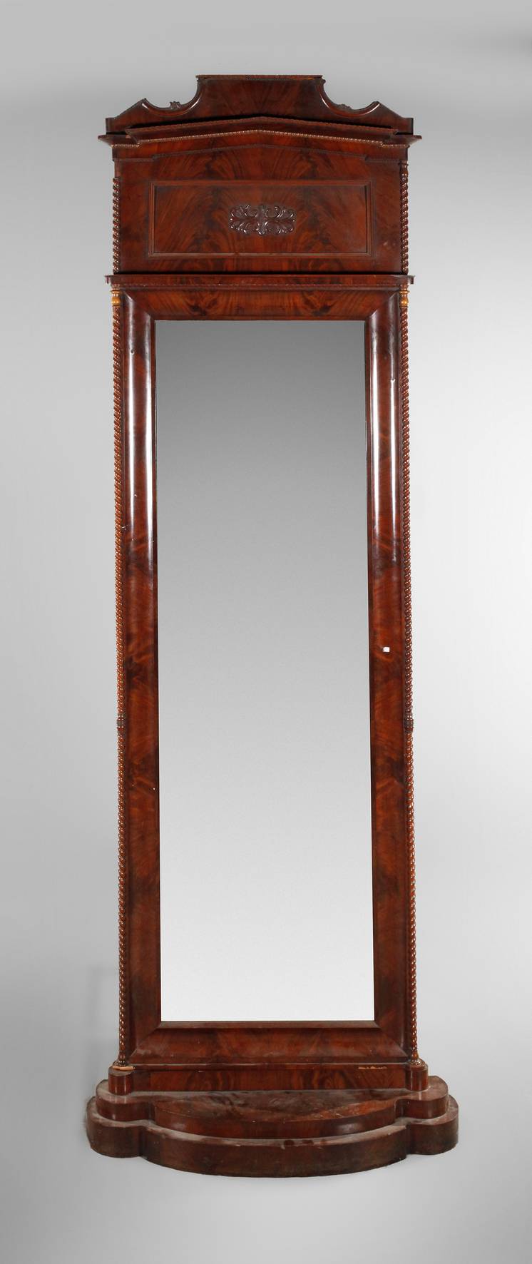 Pfeilerspiegel Spätbiedermeier