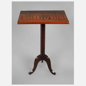 Tisch mit Marketerie