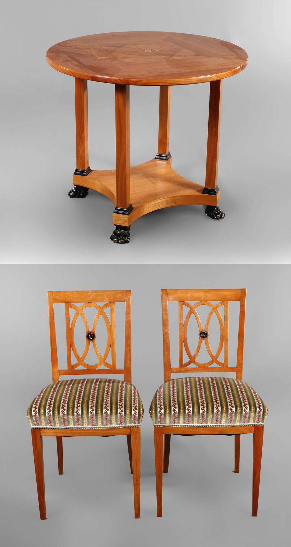 Tisch und zwei Stühle