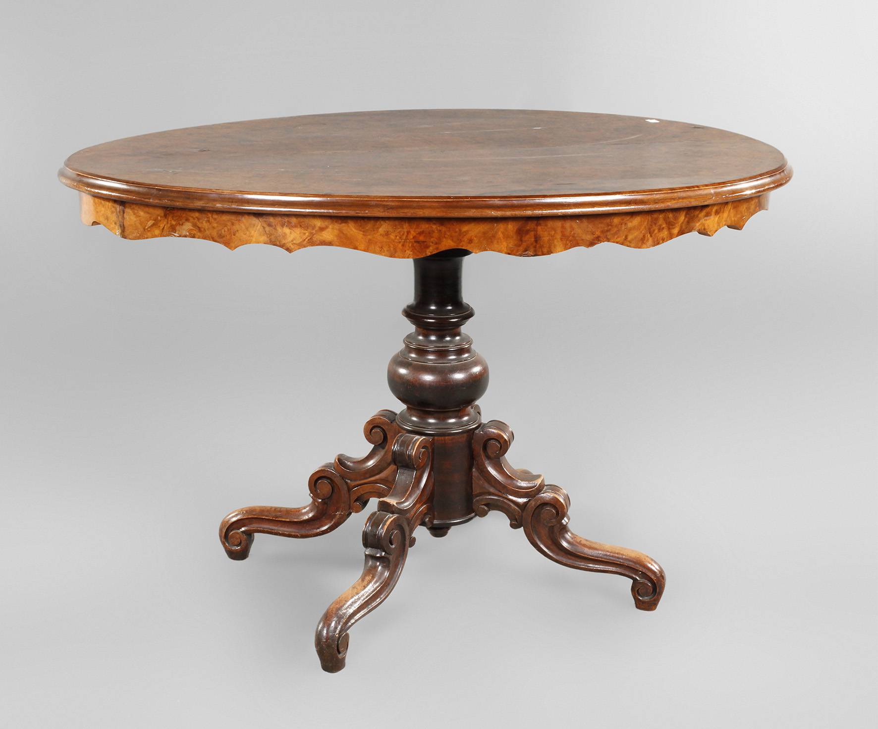 Tisch Louis-Philippe