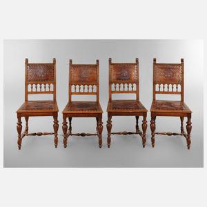 Vier Gründerzeitstühle