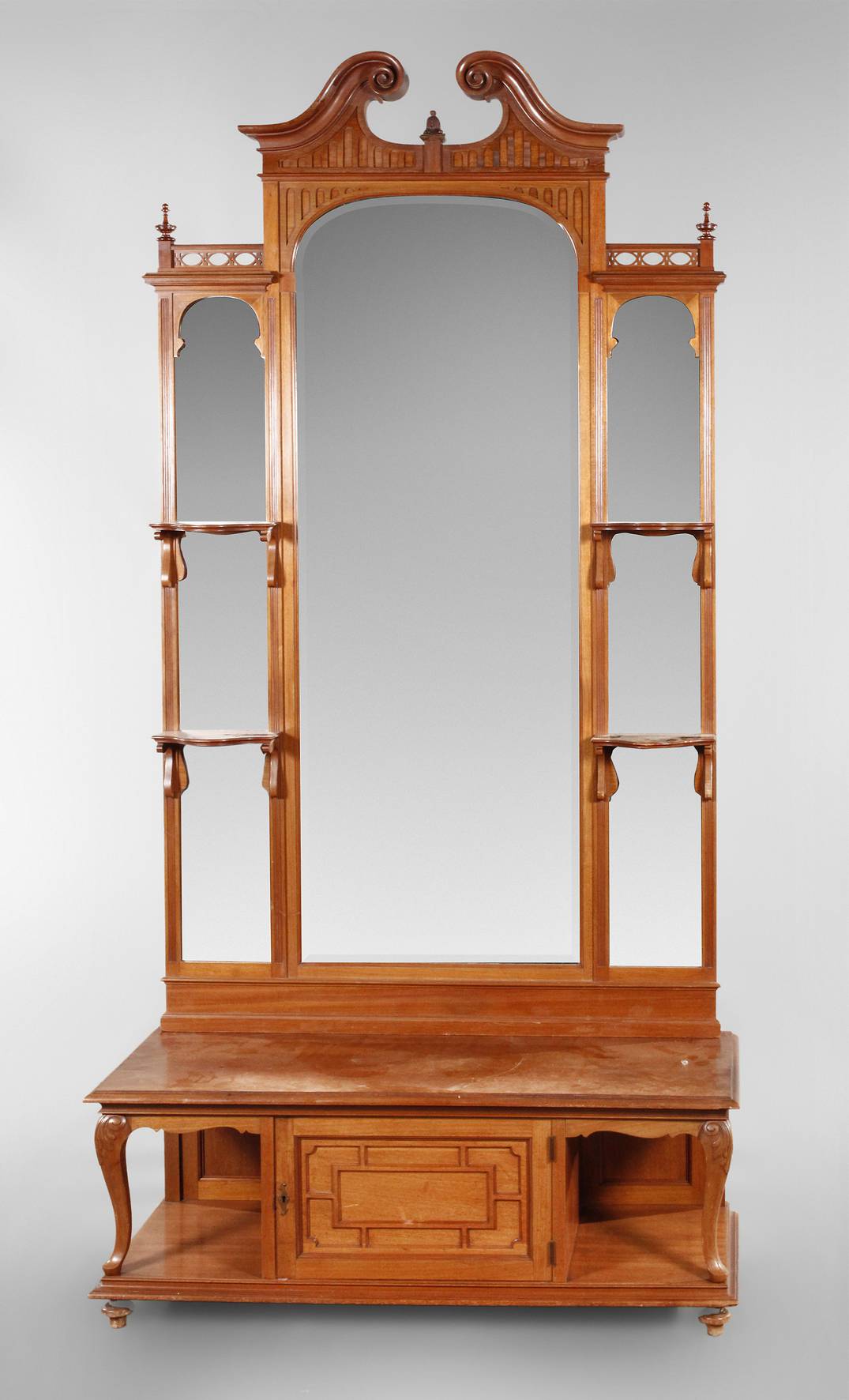 Pfeilerspiegel Historismus