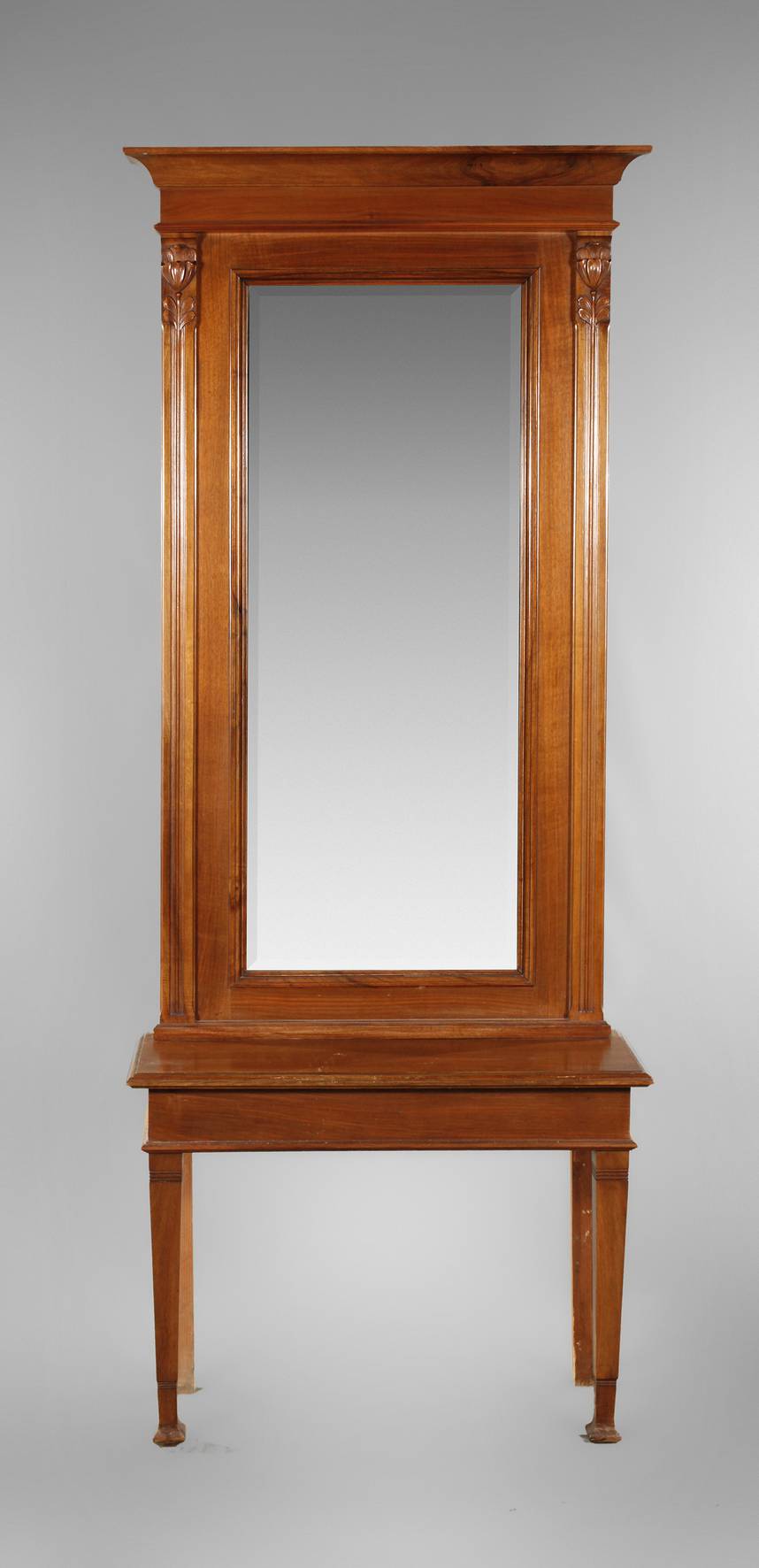 Pfeilerspiegel Jugendstil