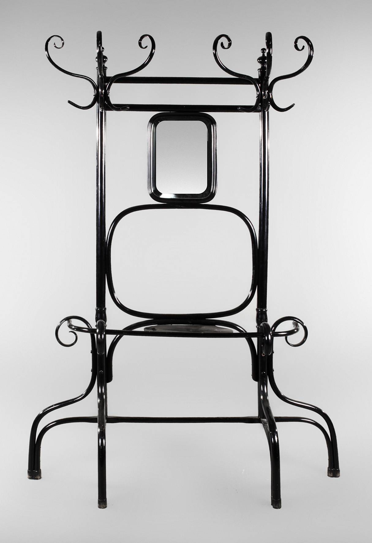 Garderobe Thonet