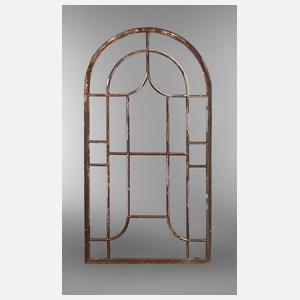 Kleines Rundbogenfenster