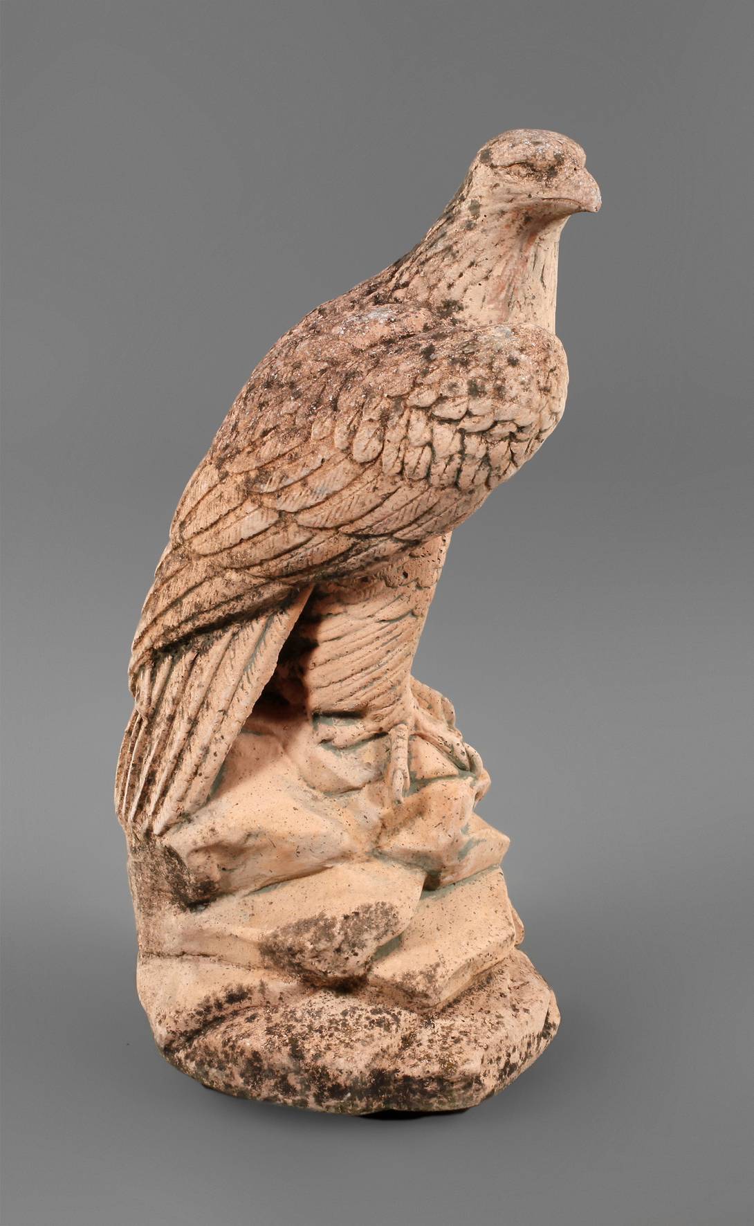 Gartenskulptur Adler auf Felsen