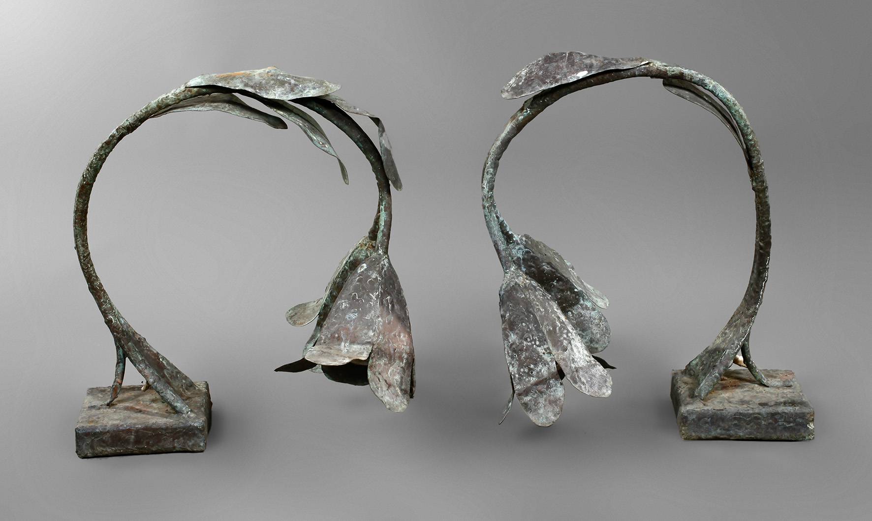 Paar dekorative Gartenlampen