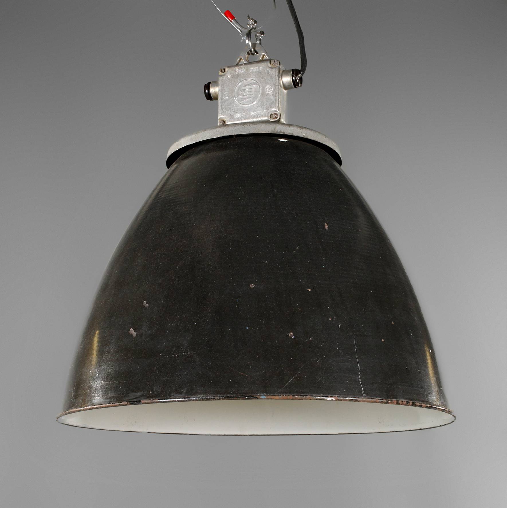 Große Industriedeckenlampe