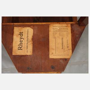 Kleine Jugendstil-Poudreuse