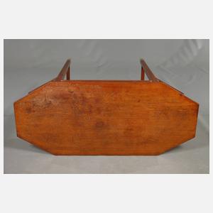 Kleine Jugendstil-Poudreuse