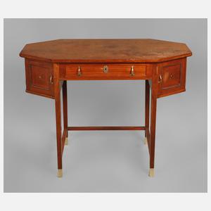 Kleine Jugendstil-Poudreuse