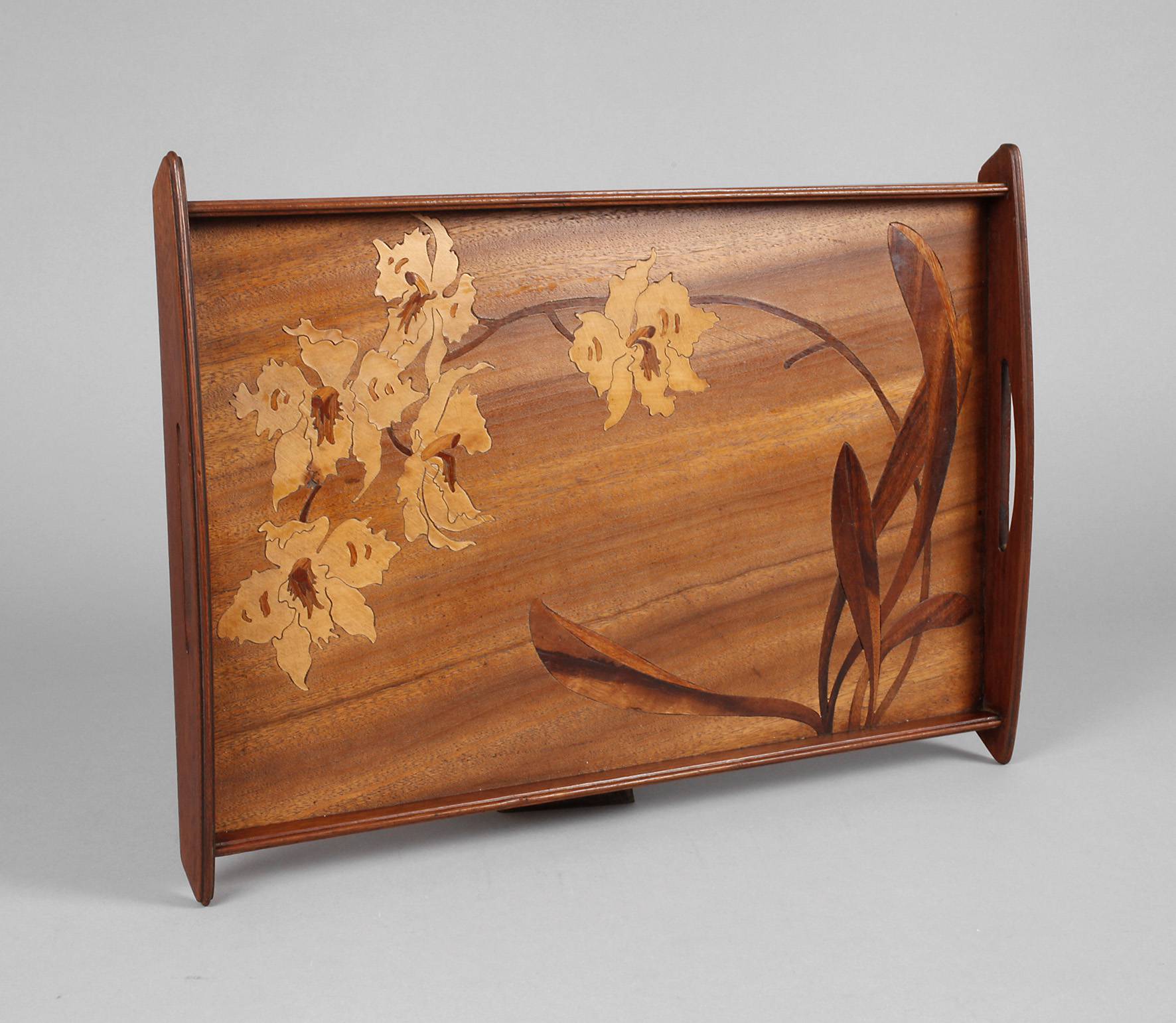 Intarsiertes Jugendstiltablett