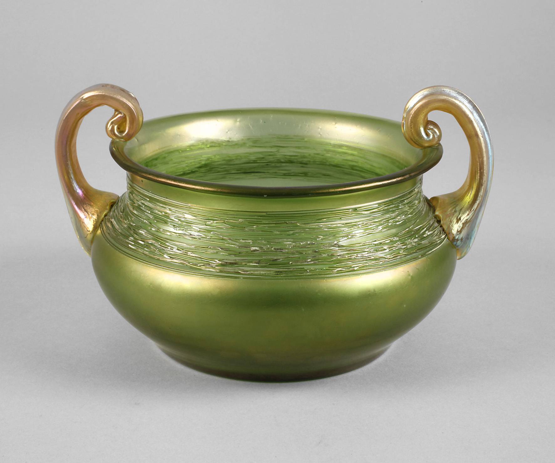 Loetz Wwe. Henkelschale