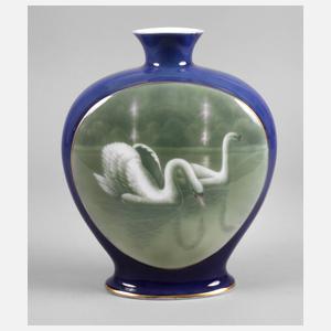 Fraureuth Vase Schwanendekor
