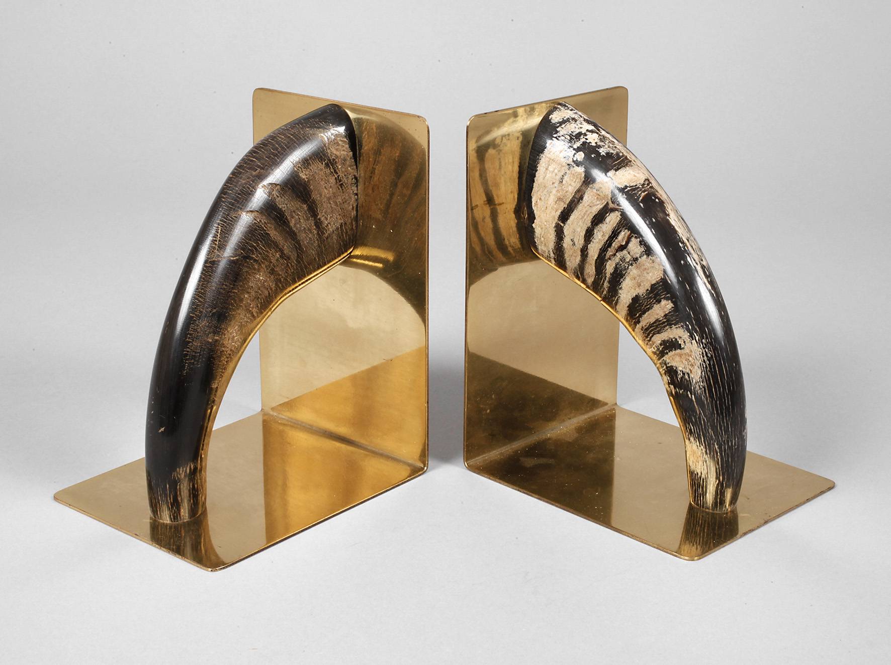 Hagenauer Wien Paar Buchstützen mit Steinbockhorn