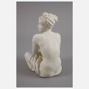 Rosenthal sitzender weiblicher Akt